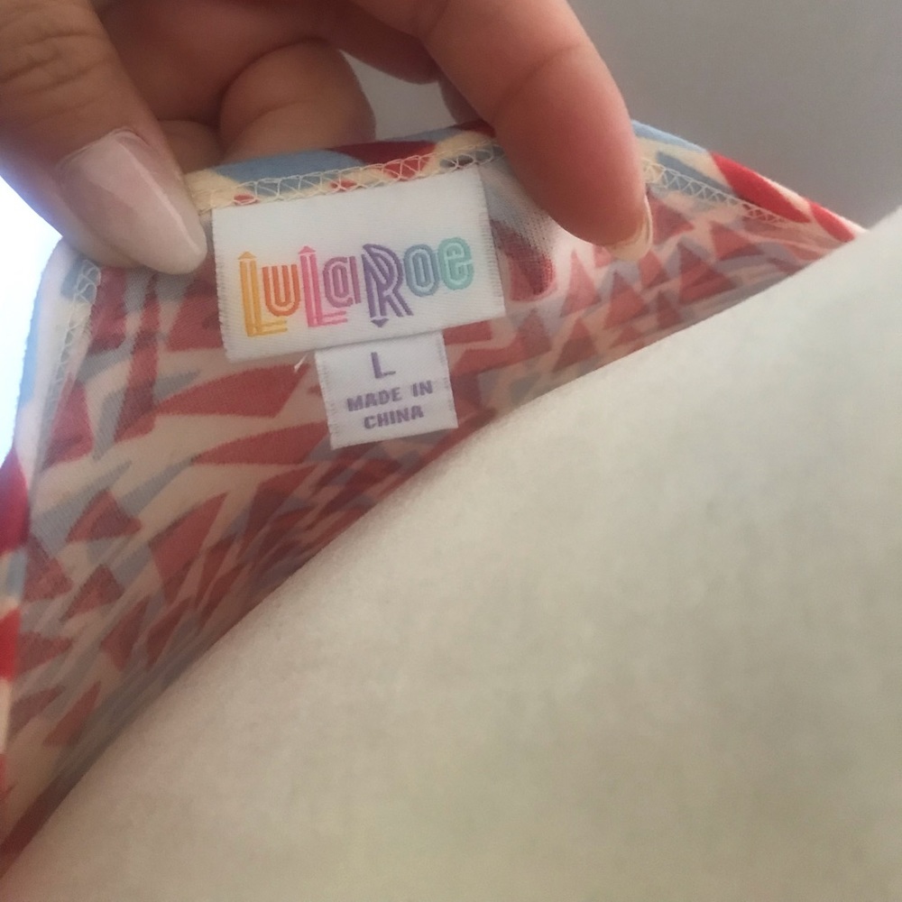 LulaRoe Top - Picture 3 of 6